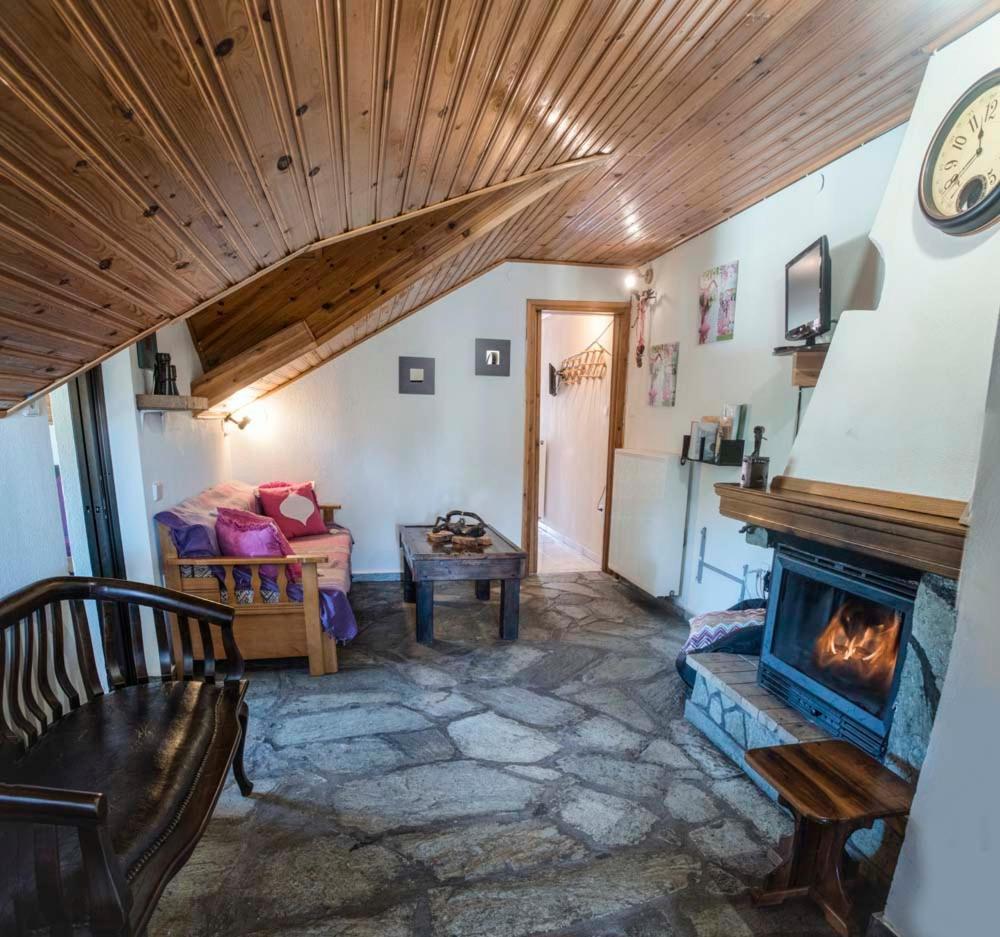 Guesthouse Theodorou Eláti Buitenkant foto